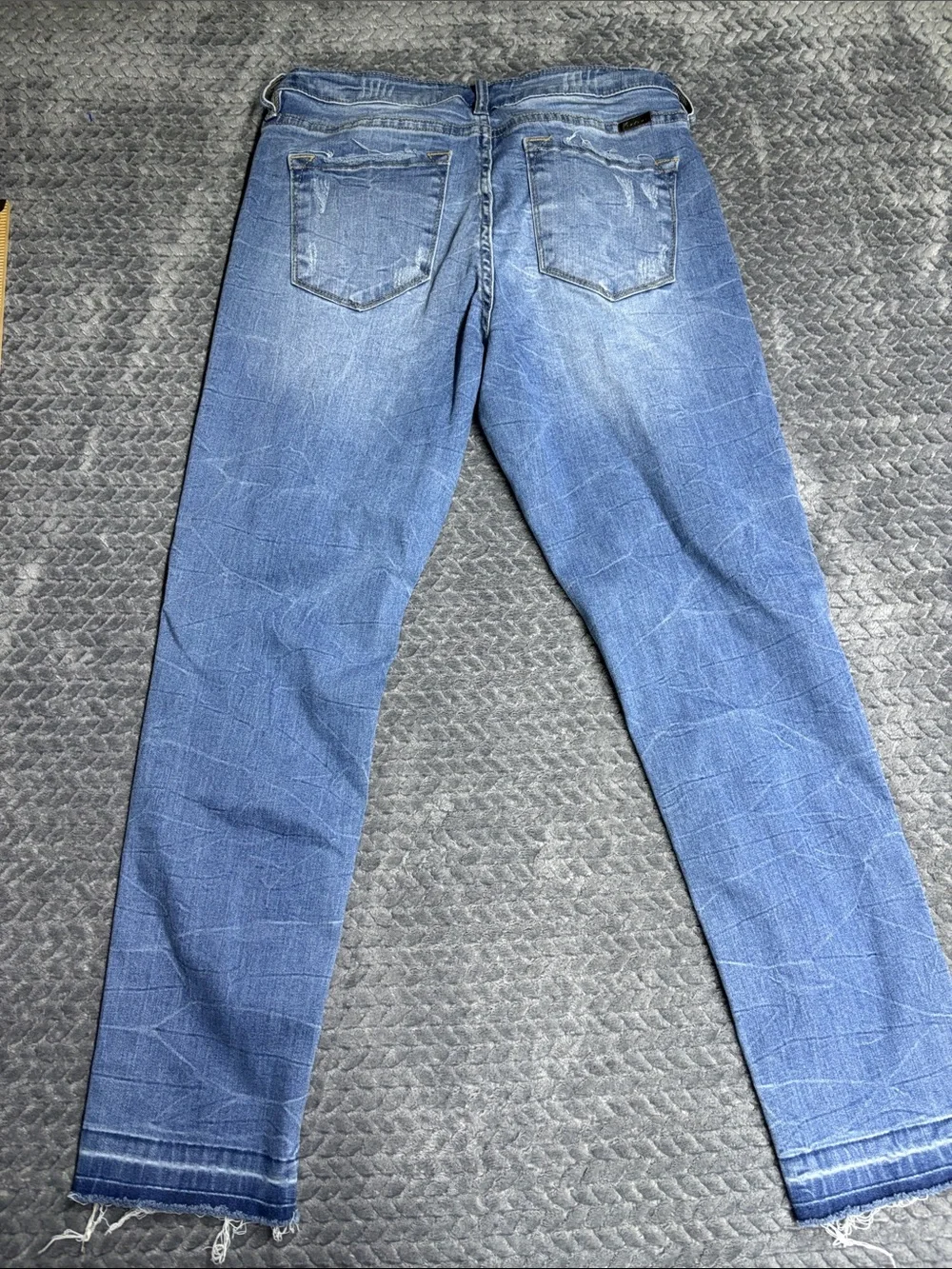 KanCan Distressed Ankle Crop Jeans in Medium Blue Wash